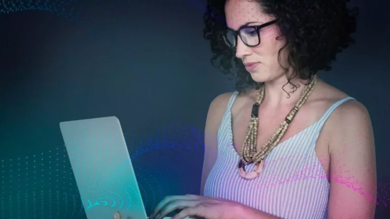 Mujeres en Big Data: cómo postular a los cursos tecnológicos de Samsung