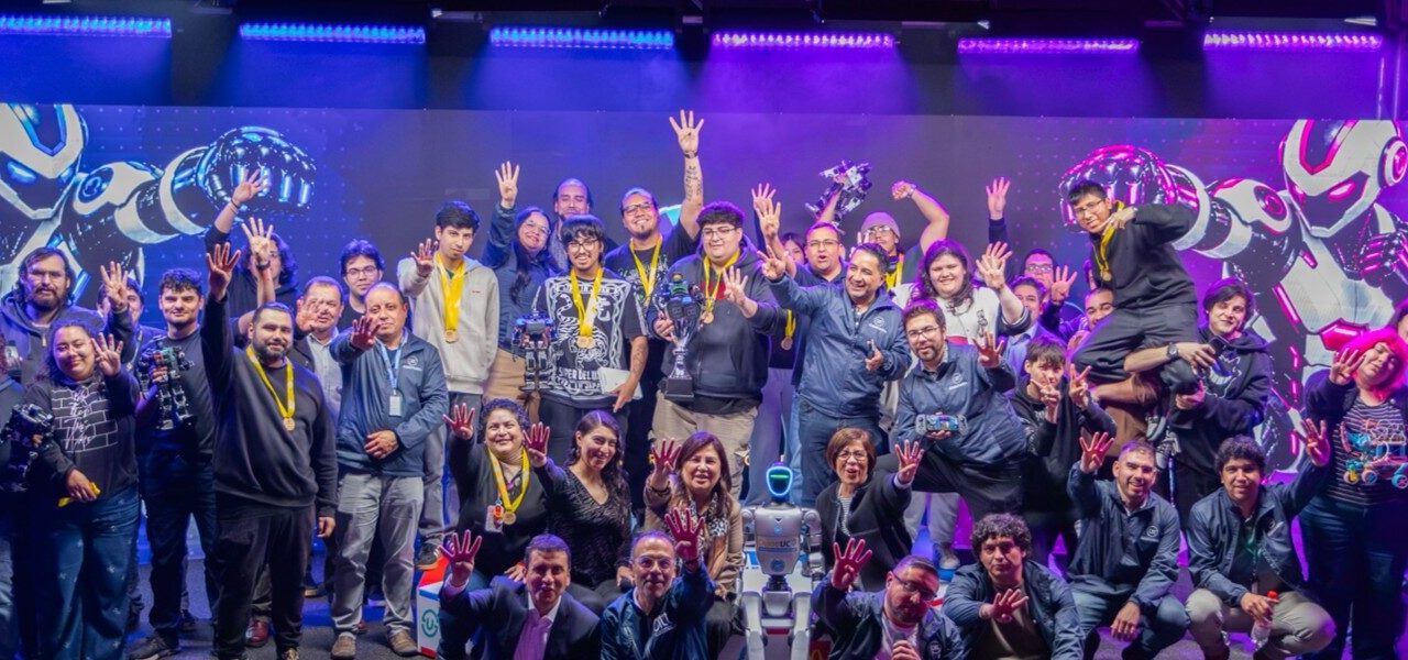 Imagen de Duoc UC del encuentro de robótica Arena 2026